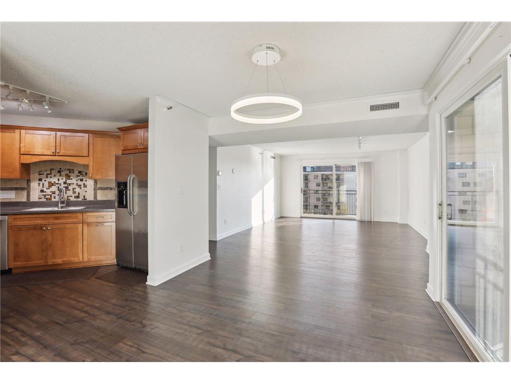 1225 La Salle Ave Unit 907, Minneapolis, MN 55403 Apartment for Rent