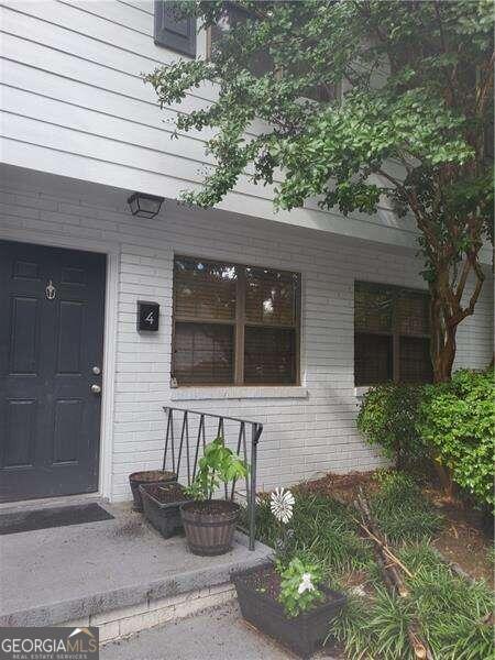 Primary Photo - 1689 Briarcliff Rd NE