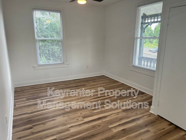 Building Photo - 514 Baltimore Ave