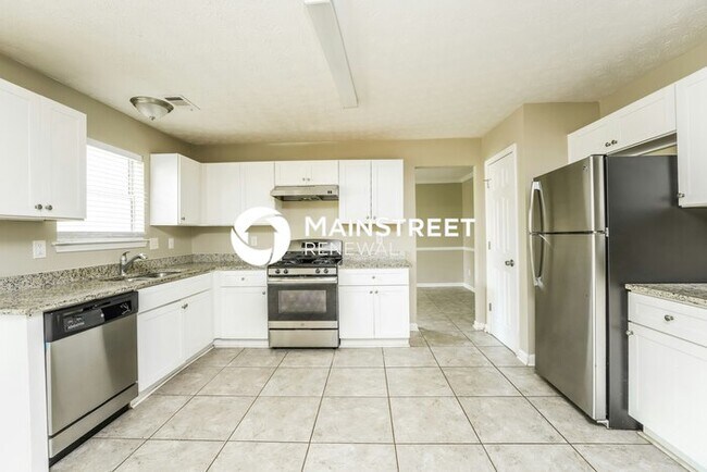 Foto del edificio - 5 Bedroom Pet-Friendly Home in Lithonia, GA with Main Street Renewal