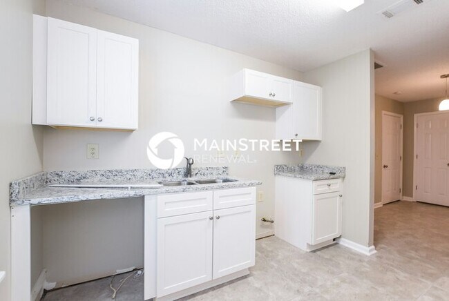 Foto del edificio - 3 Bedroom Pet-Friendly Home in Douglasville, GA with Main Street Renewal