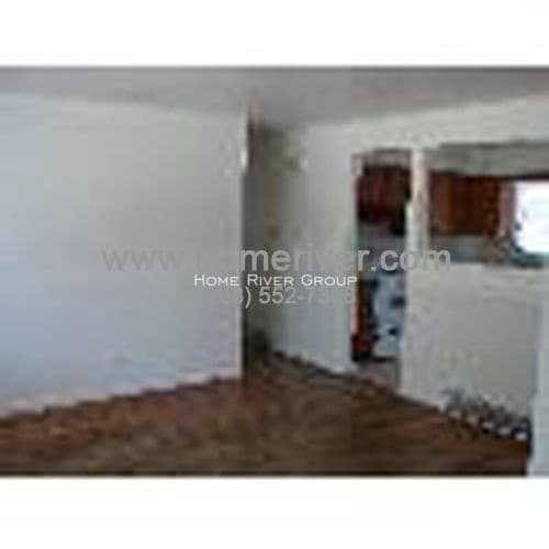 Building Photo - Stimson