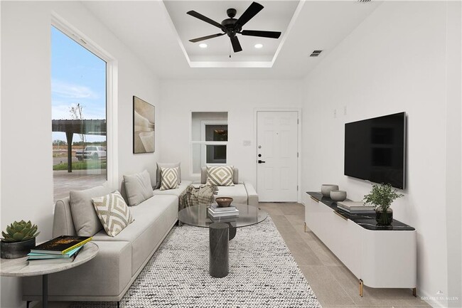 Building Photo - 14 S Links Dr