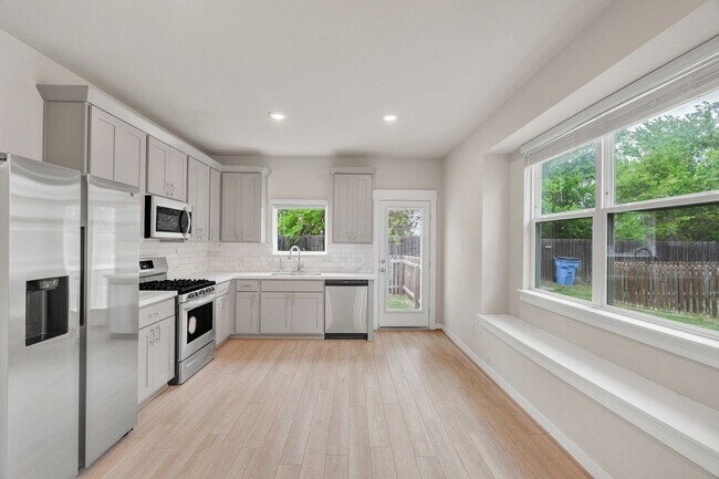 Foto del edificio - 17104 Crane Fly Dr