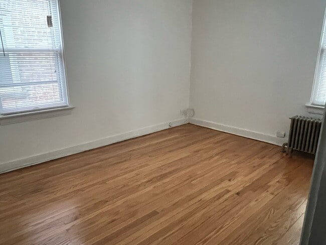 Bedroom 1 - 1923 Euclid Ave