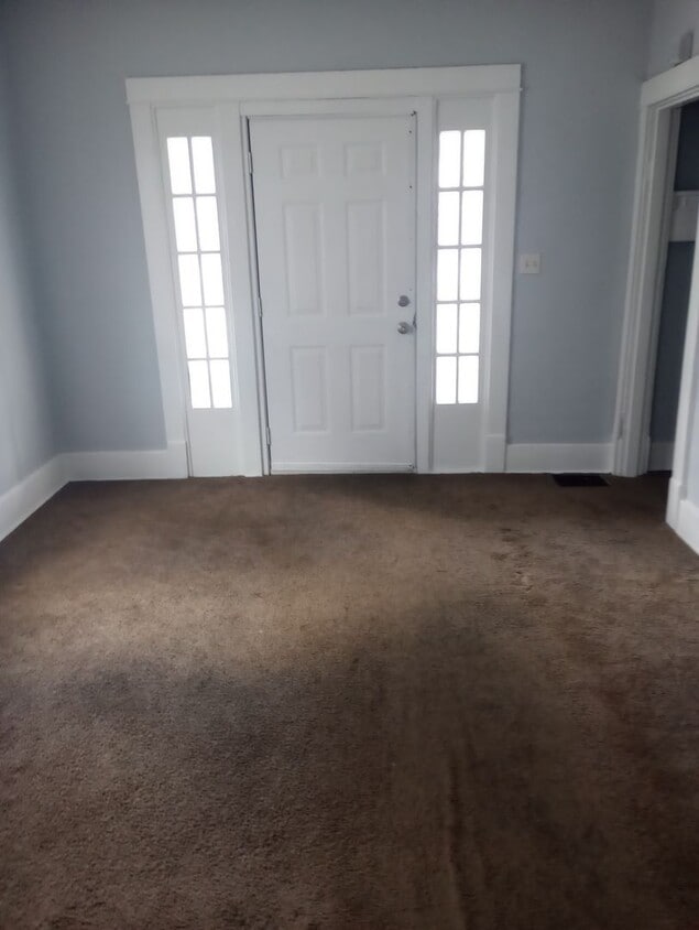 Primary Photo - Cute 3-Bedroom 1-bath House in the Churchi...