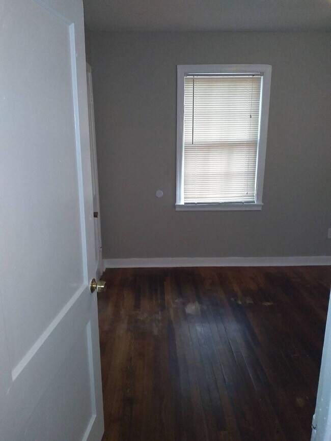 Building Photo - 4 Success is now offering this spacious 2 bedroom home.