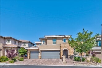 Building Photo - 252 Castellari Dr