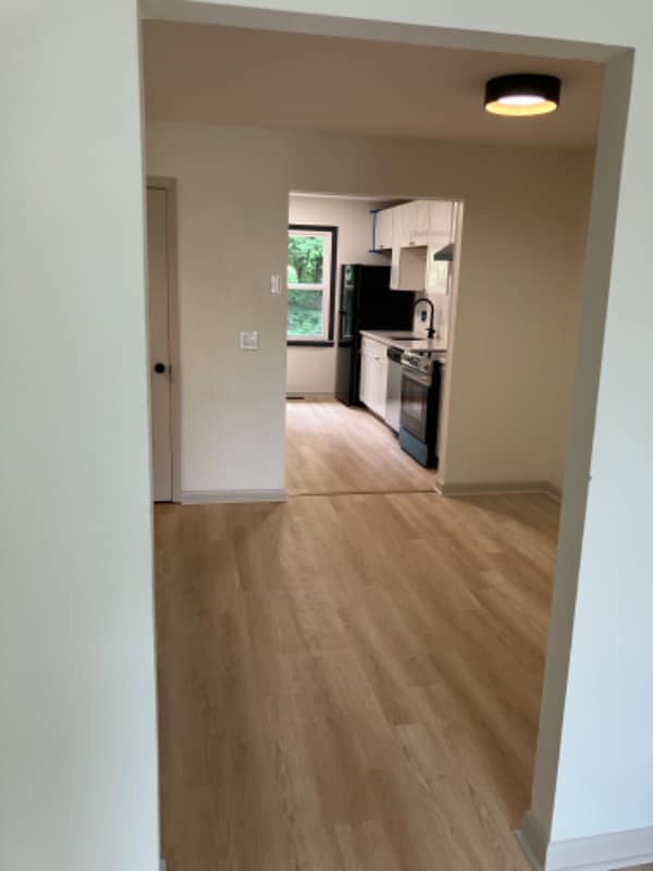 Building Photo - 520 Trenton Ct