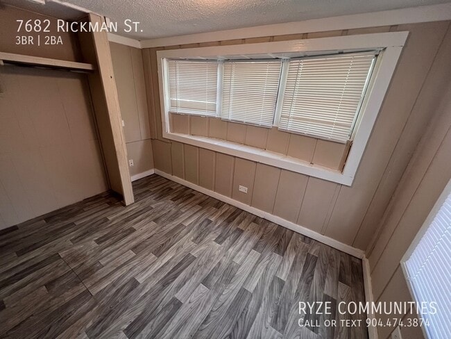 Building Photo - 7682 Rickman St