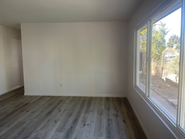 Building Photo - W. Connecticut Ave