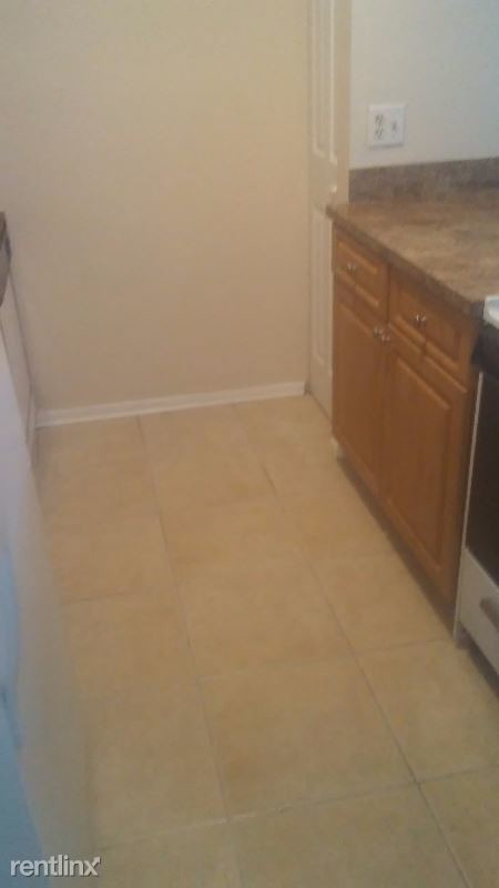 Foto del edificio - 2 br, 2 bath Condo - 7638 Forest City Rd #76