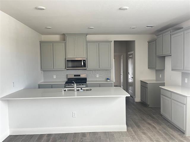 Building Photo - 6032 Dandelion Dr