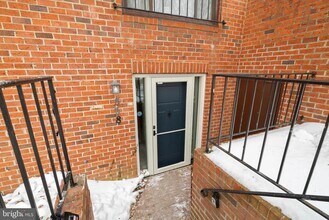 Building Photo - 538 Brummel Ct NW