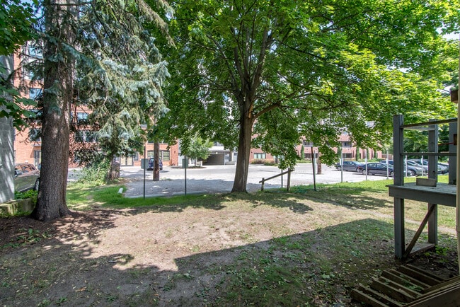 Photo - 111 Adams St House