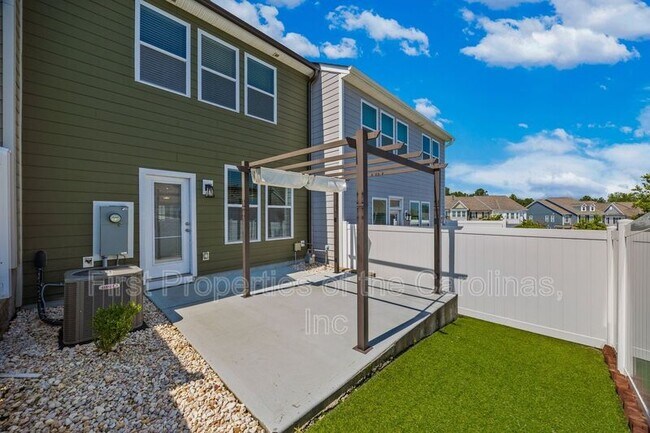 Building Photo - 1245 Pebble Grove Dr