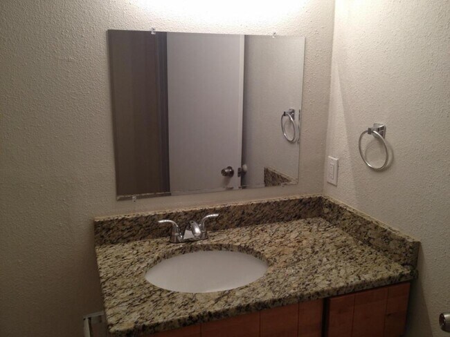 Foto del edificio - 1209 Amble Ln