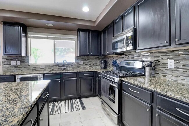 Foto del edificio - 13412 W Annika Dr