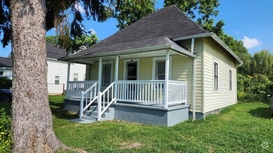 Building Photo - 743 Rosedale Ave