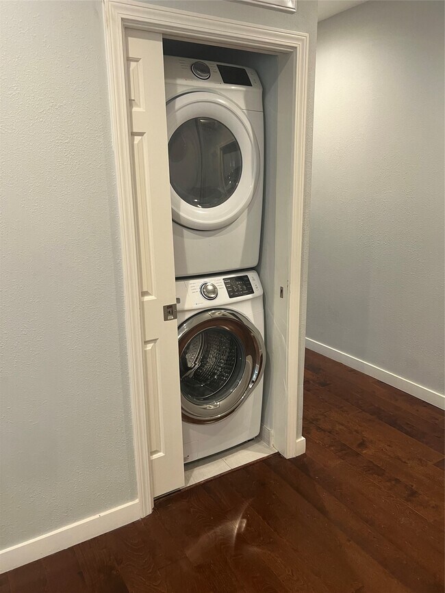 Foto del edificio - 2812 Live Oak St