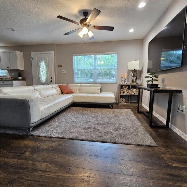 Building Photo - 3148 Boggy Terrace Dr