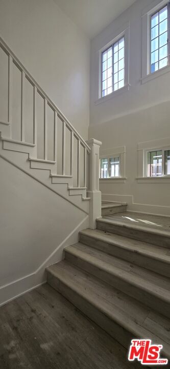 Foto del edificio - 712 W 46th St