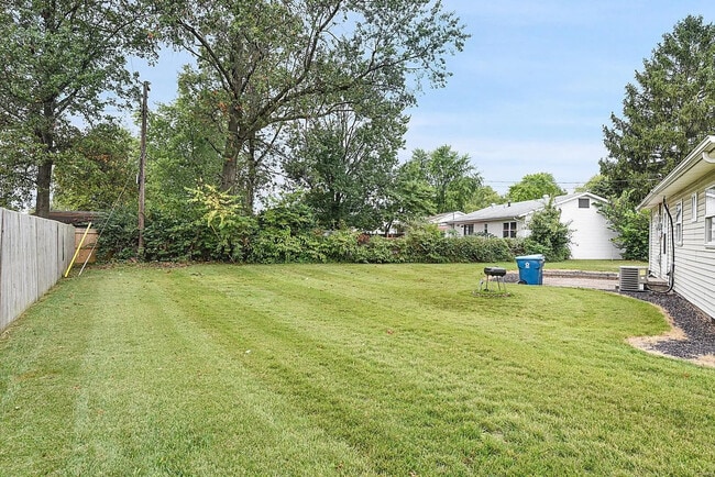 Building Photo - 1400 Brushey Grove Ave