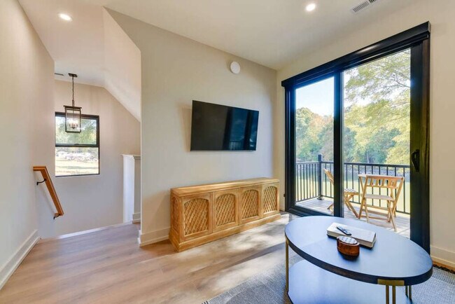 Foto del edificio - 320 Bridgewater Ln
