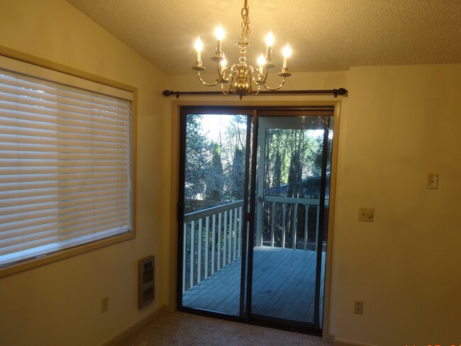 Foto del edificio - 2 Bedroom Duplex in Gig Harbor