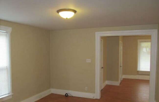 Building Photo - 920 E Shiawassee St