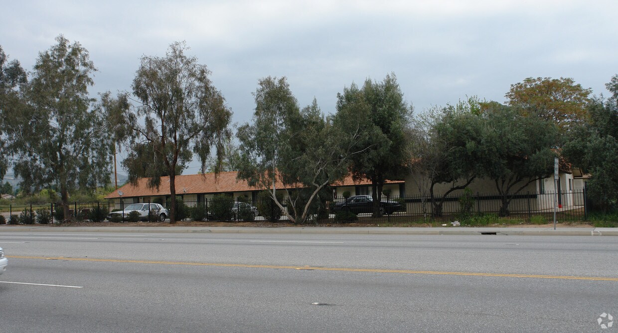 Foto del edificio - 25021 Eucalyptus Ave