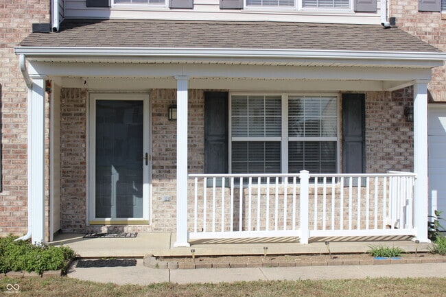 Building Photo - 5064 Gunston Ln