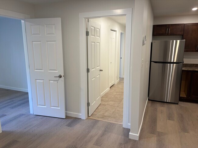 Photo du bâtiment - 957 Haslam Av