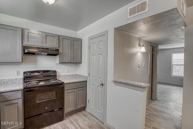 Foto del edificio - 3702 Keltner Ave