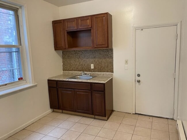 Building Photo - Anika Homes 3 Bedroom