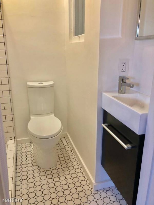 Foto del edificio - 1387 Hampshire St