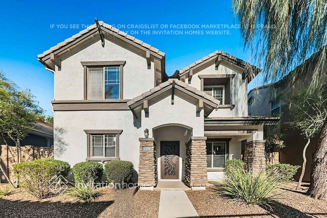 Building Photo - 2510 E Vermont Dr