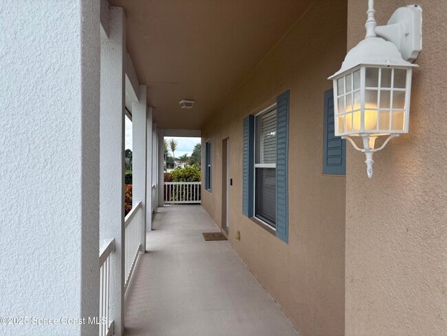 Foto del edificio - 5290 Cinnamon Fern Blvd