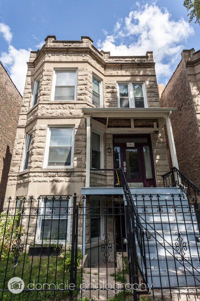 2432 W Haddon Ave Unit 1, Chicago, IL 60622 Apartments in Chicago, IL