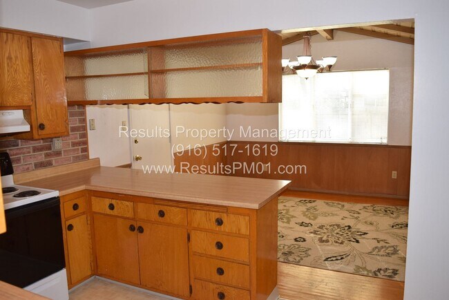 Foto del edificio - Adorable 3 Bedroom On tree line Street