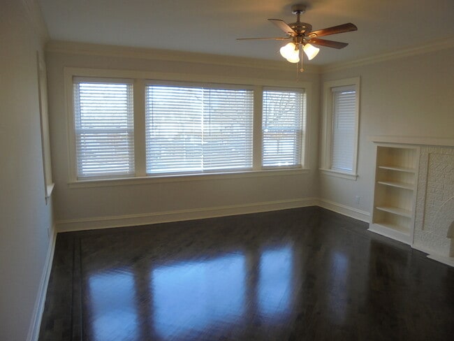 Building Photo - 5315 W Schubert Ave
