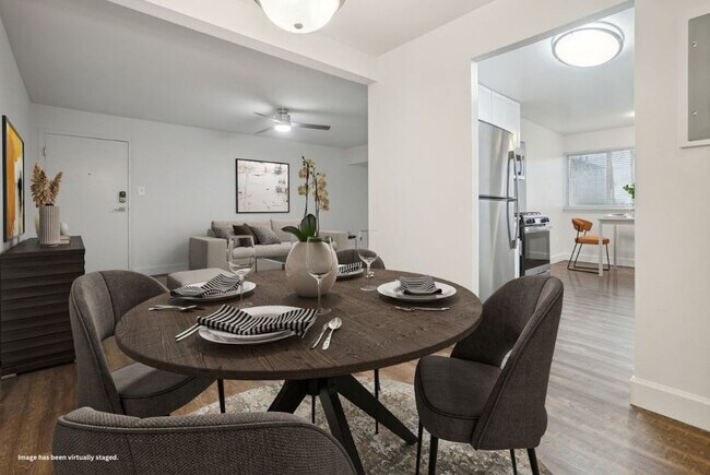 Foto del edificio - Satyr Hill Apartments