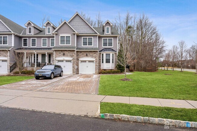 Foto del edificio - 2 Gonzalez Dr