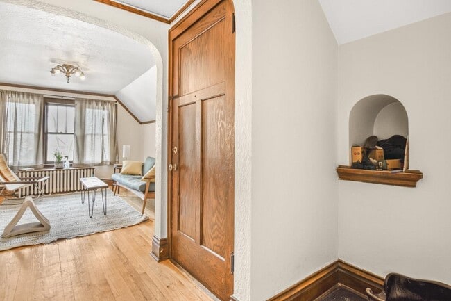 Foto del edificio - 1319 Rutledge St