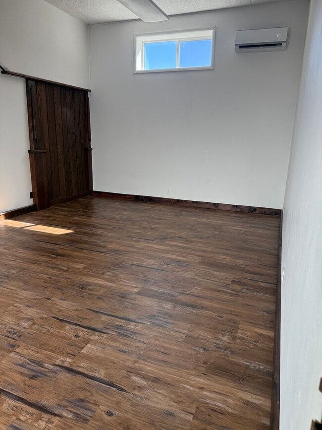 Foto del edificio - 211 5th St