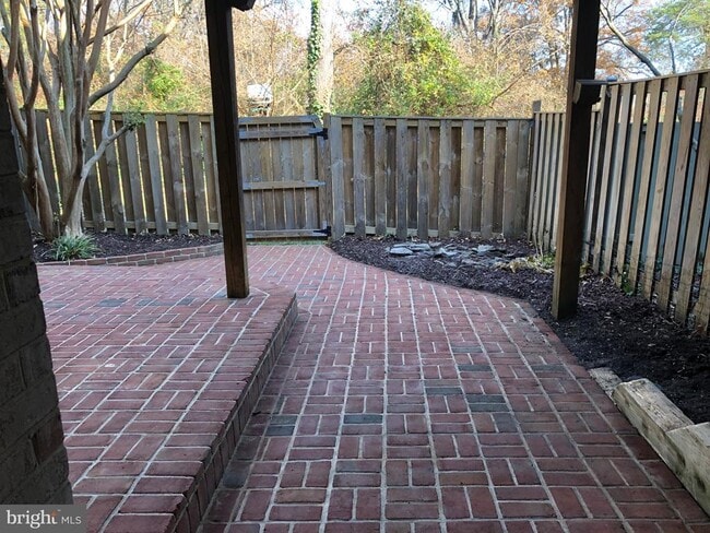 Building Photo - 7412 Salford Ct