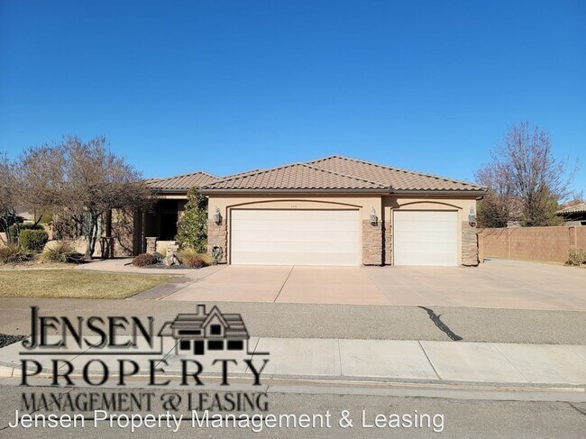 Foto del edificio - 4 br, 2.5 bath House - 634 West 1660 North