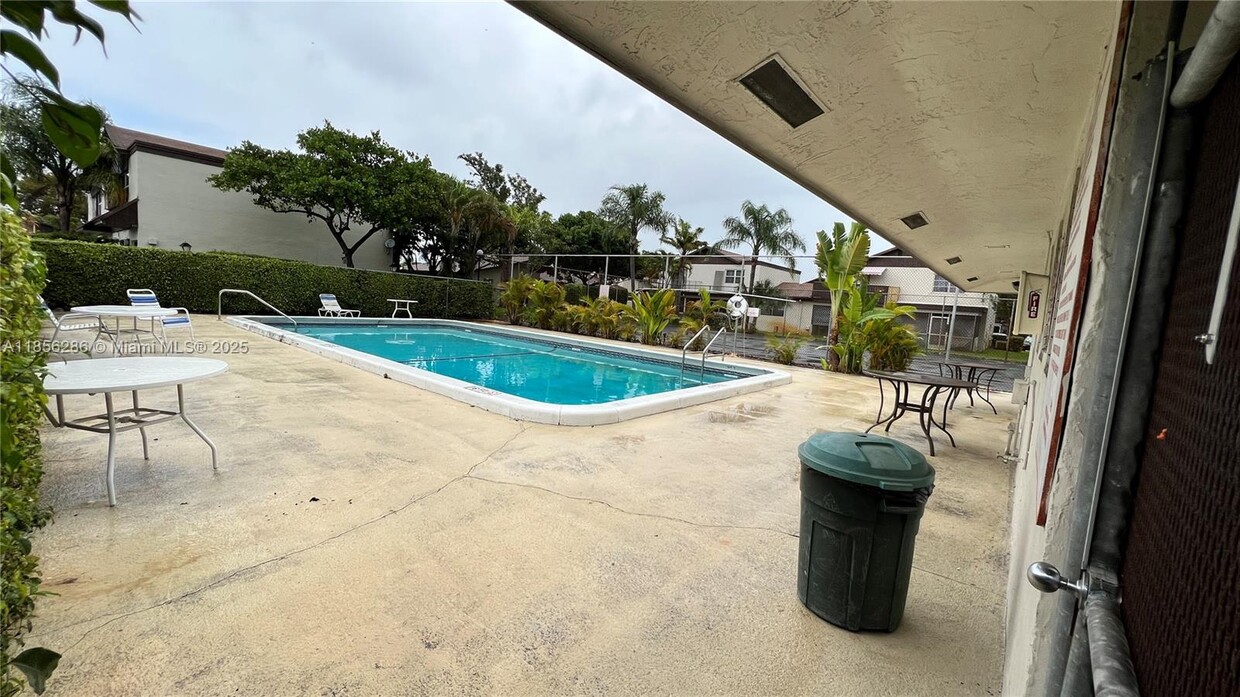 Foto del edificio - 3200 NW 5th Terrace