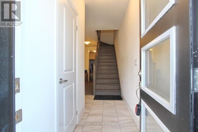 Building Photo - 72 Wascana Rd