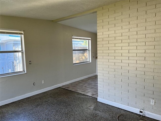 Foto del edificio - 3132 66th Ave N